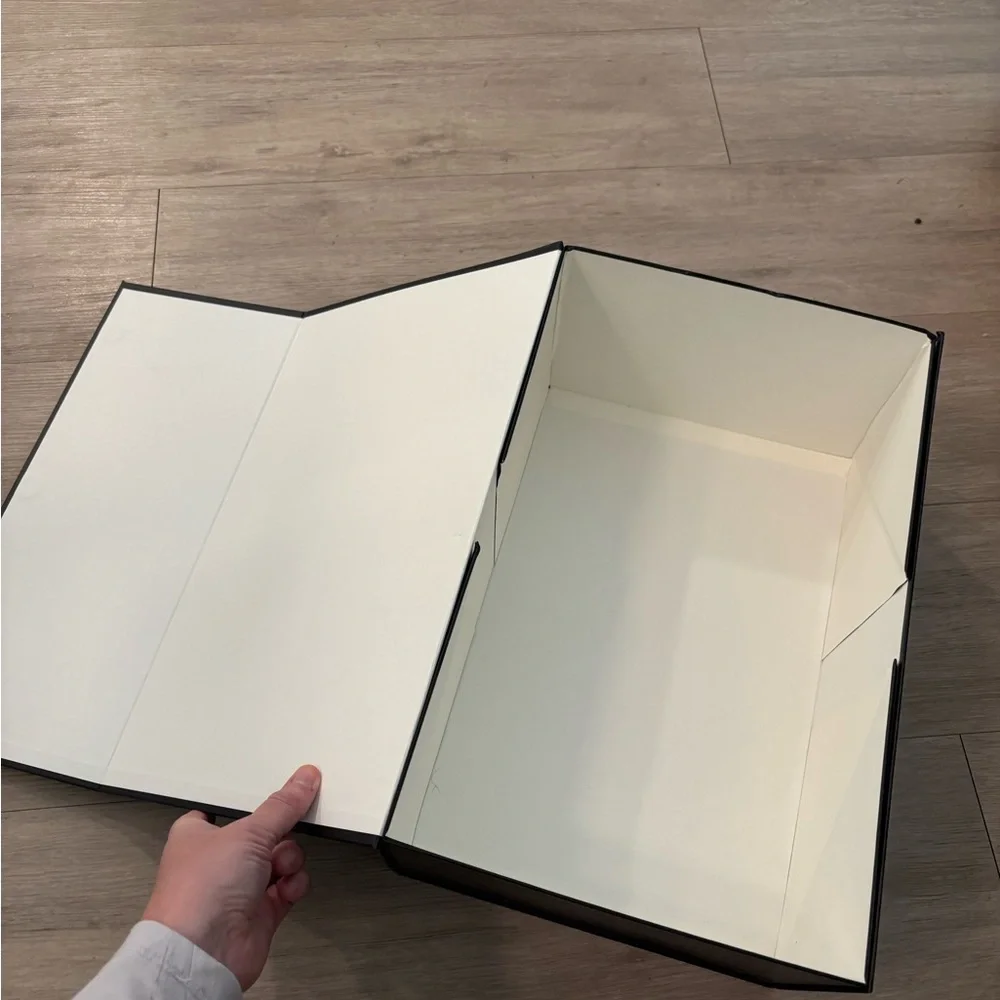 Gucci Purse Box - Picture 3 of 3